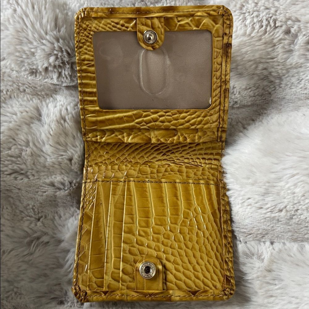 Brahmin Anita Toasted Almond bifold wallet - Picture 3 of 4